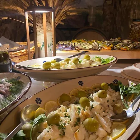 Slow Holidays In Calabria Tradizioni Eno-gastonomia Tra Borgo E Mare Apartment *