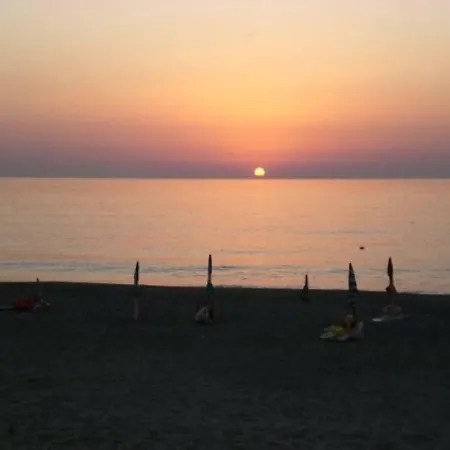 Apartment Slow Holidays In Calabria Tradizioni Eno-gastonomia Tra Borgo E Mare