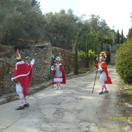 Slow Holidays In Calabria Tradizioni Eno-gastonomia Tra Borgo E Mare Badolato Marina