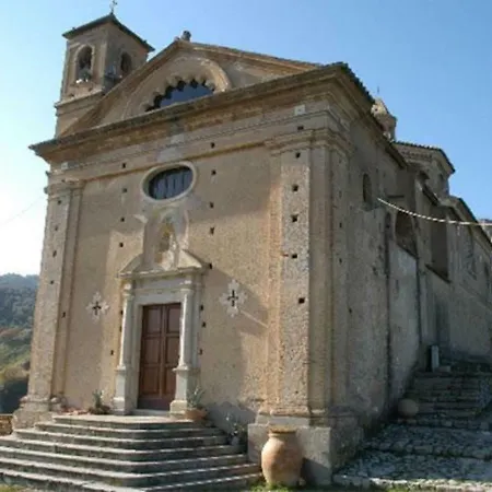 Slow Holidays In Calabria Tradizioni Eno-gastonomia Tra Borgo E Mare *